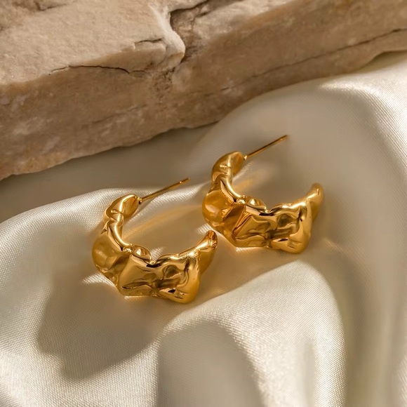 18K Gold Plated Chunky Earrings - Picture 6 of 8